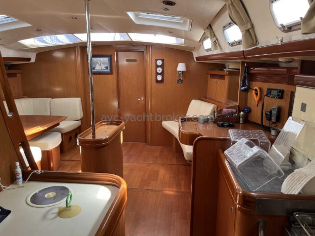 OCEANIS 523  AYC Yachtbroker